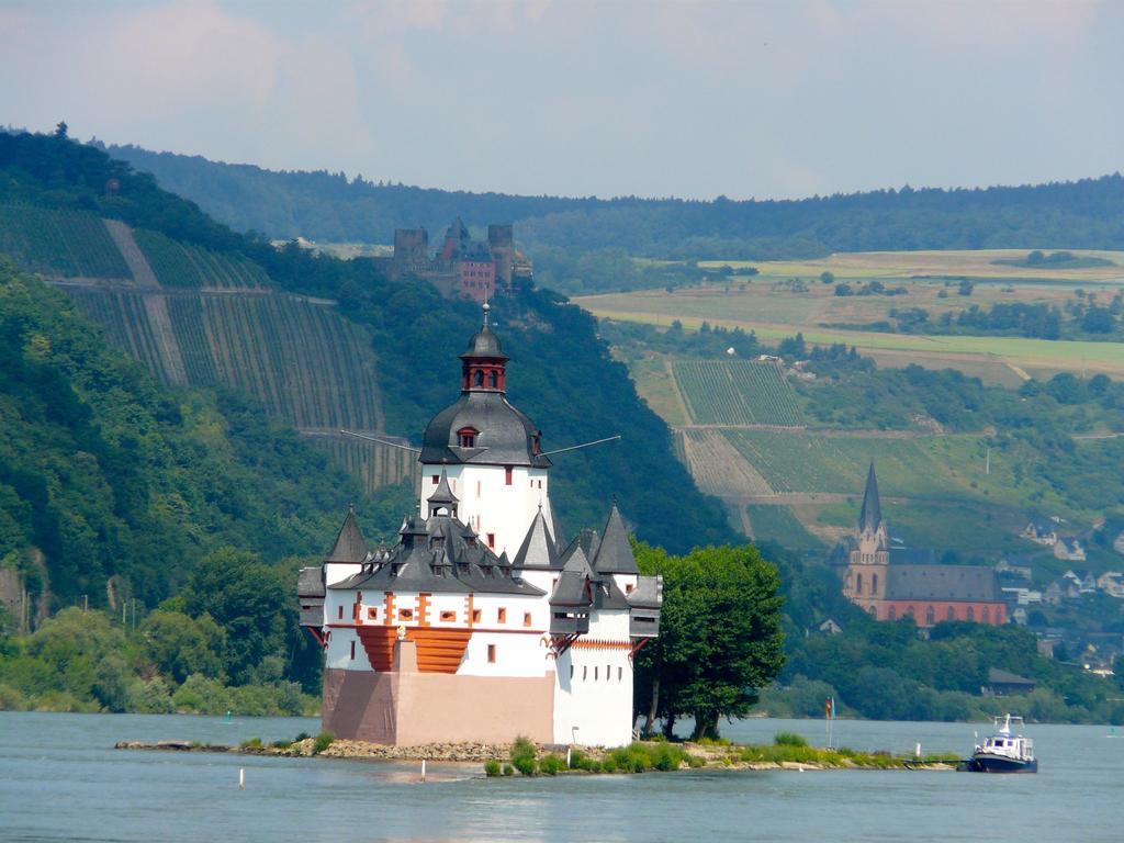 Gasthaus Weingut Stahl Обервезел Екстериор снимка