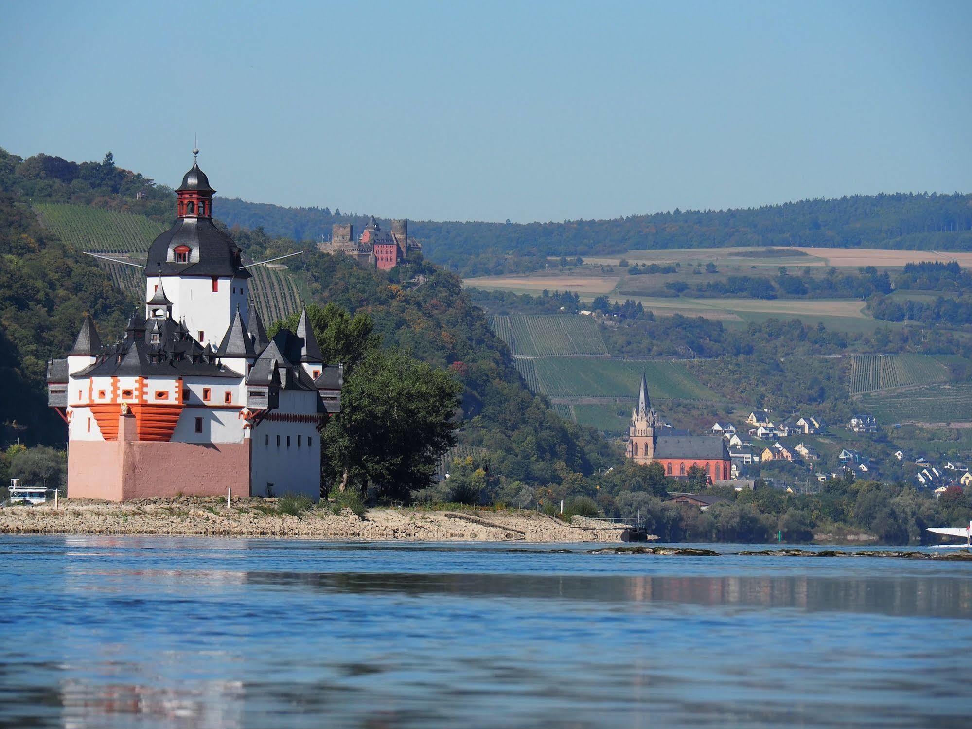 Gasthaus Weingut Stahl Обервезел Екстериор снимка